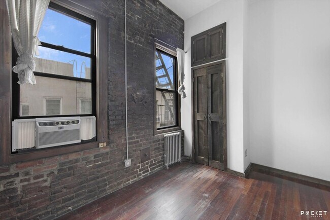 Foto del edificio - 516 E 12th St
