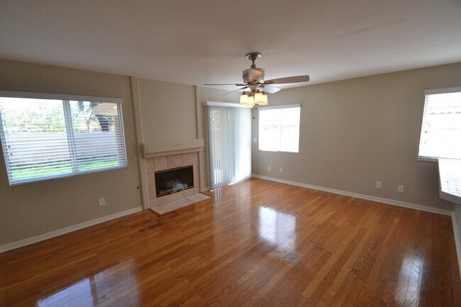 Building Photo - 39842 Western Jay Way