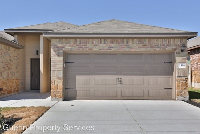 Foto del edificio - 3 br, 2 bath House - 2545 Pahmeyer Road