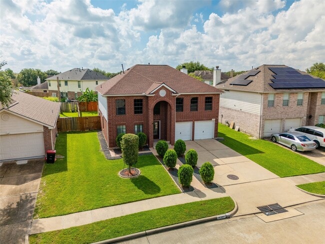 Building Photo - 16307 Split Willow Dr