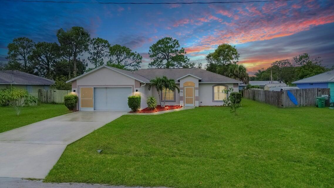 Foto principal - 1782 SW Brisbane St