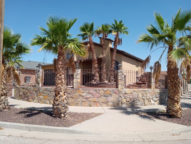 Building Photo - 12513 Angie Bombach Ave
