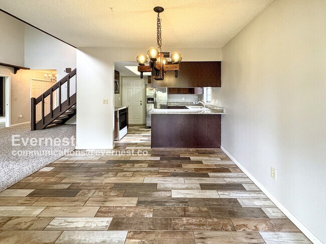 Building Photo - 14714 Oak Vine Dr