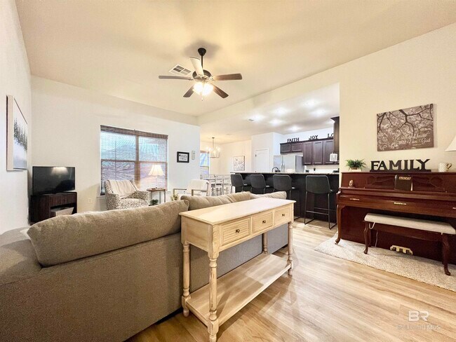 Foto del edificio - 14775 Sonoma Blvd