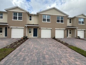 Building Photo - 2919 Brie Hammock Bnd