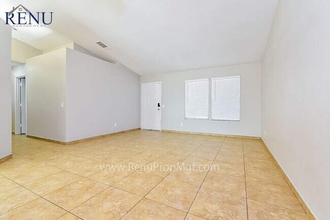 Foto del edificio - Fall Special: 1/2 off your first month! Av...