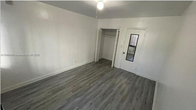 dormitorio - 320 86th St