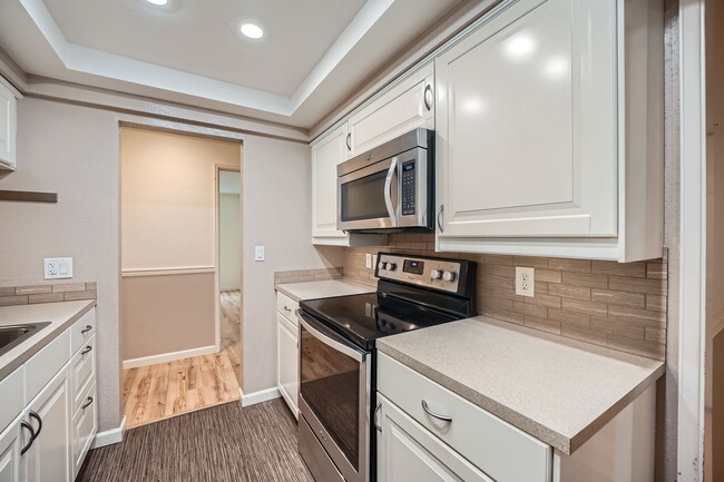 Kitchen - 2940 76th Ave SE