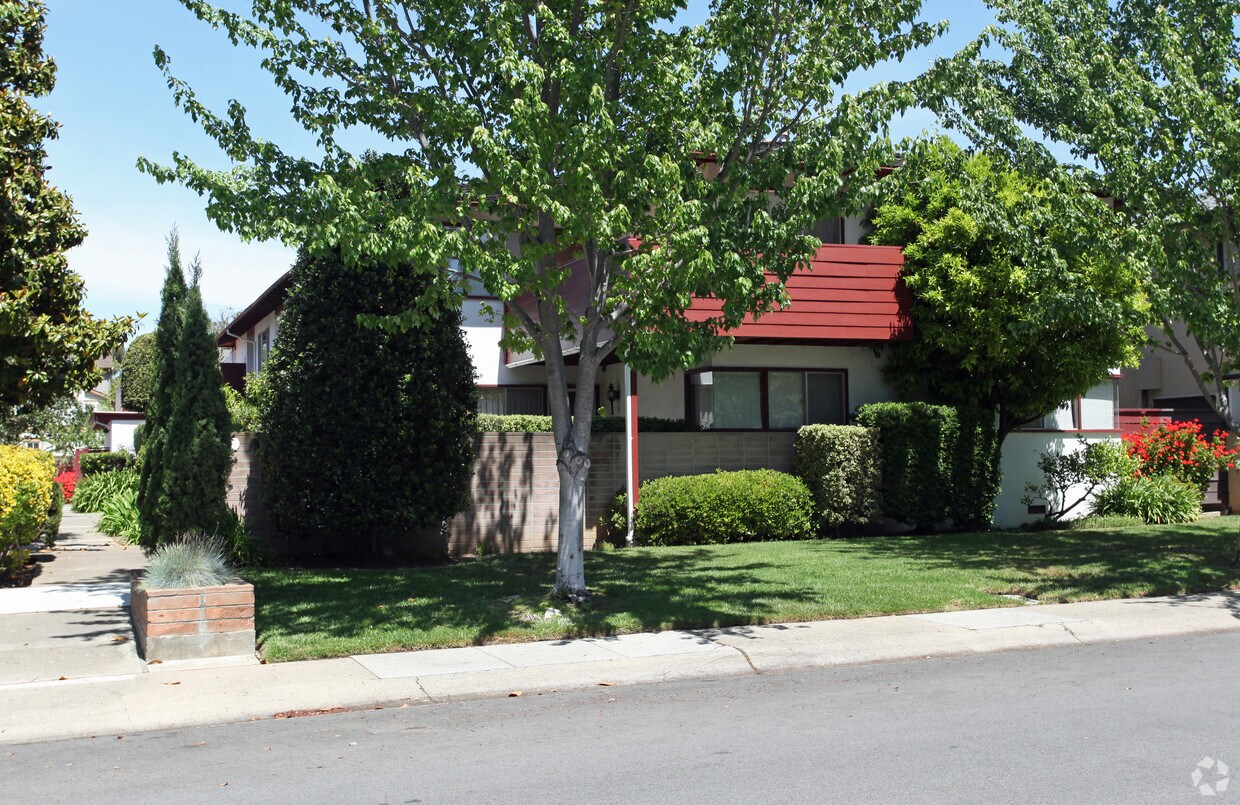 Foto principal - 290 Waverley St