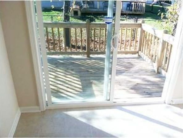 Foto del edificio - EAST SIDE NEWER 3 BEDROOM WITH LOFT AVAILABLE NOW!