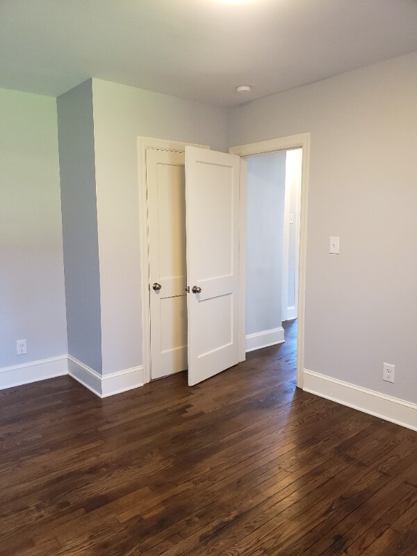 Building Photo - 1409 Hill St