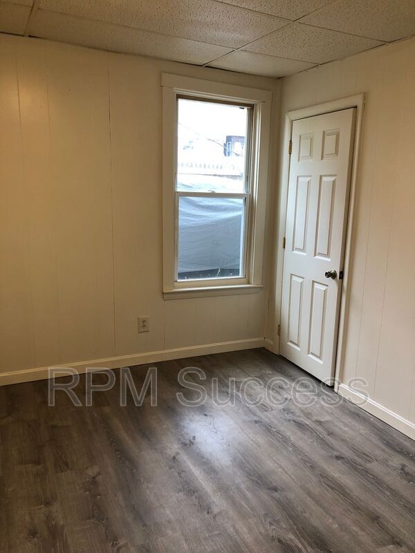 20 Lafrance Ct, New Bedford, MA 02740 Condo for Rent in New Bedford