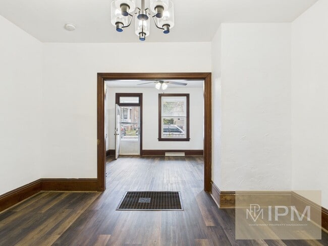 Foto del edificio - 1/2 OFF 1st Months Rent! Available Now!  D...
