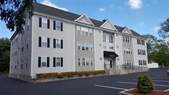 Primary Photo - 70 Oak St Ext
