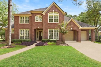 Building Photo - 1915 Lytham Ln