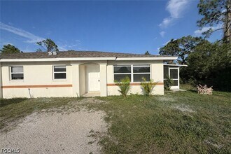 Building Photo - 953 Eisenhower Blvd