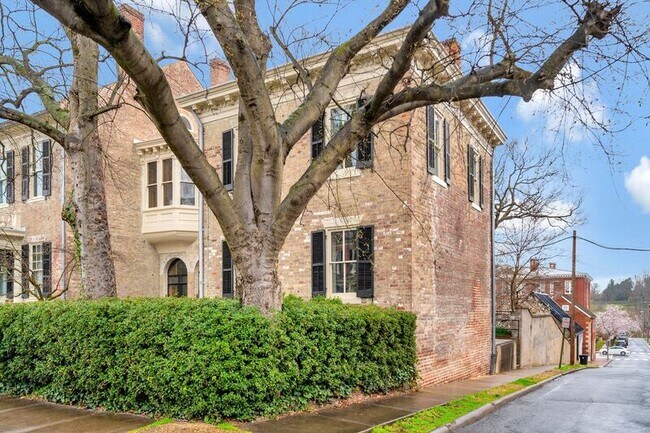 Foto del edificio - 1201 Princess Anne St