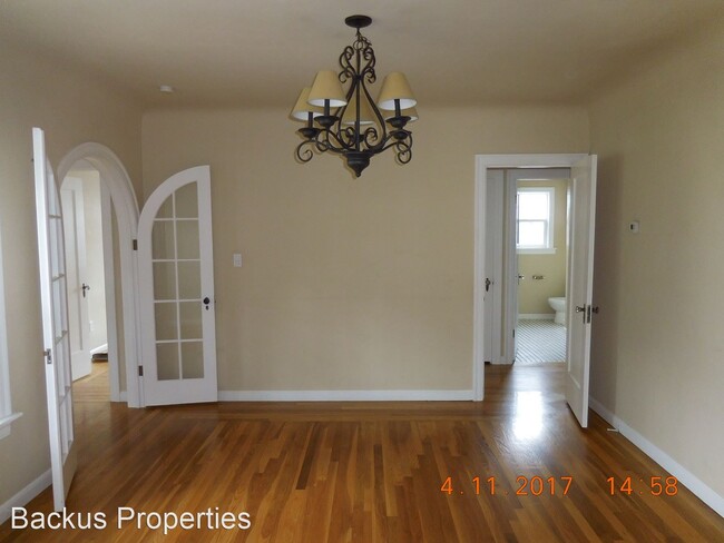 3 br, 2 bath House - 222 Oak St. photo'