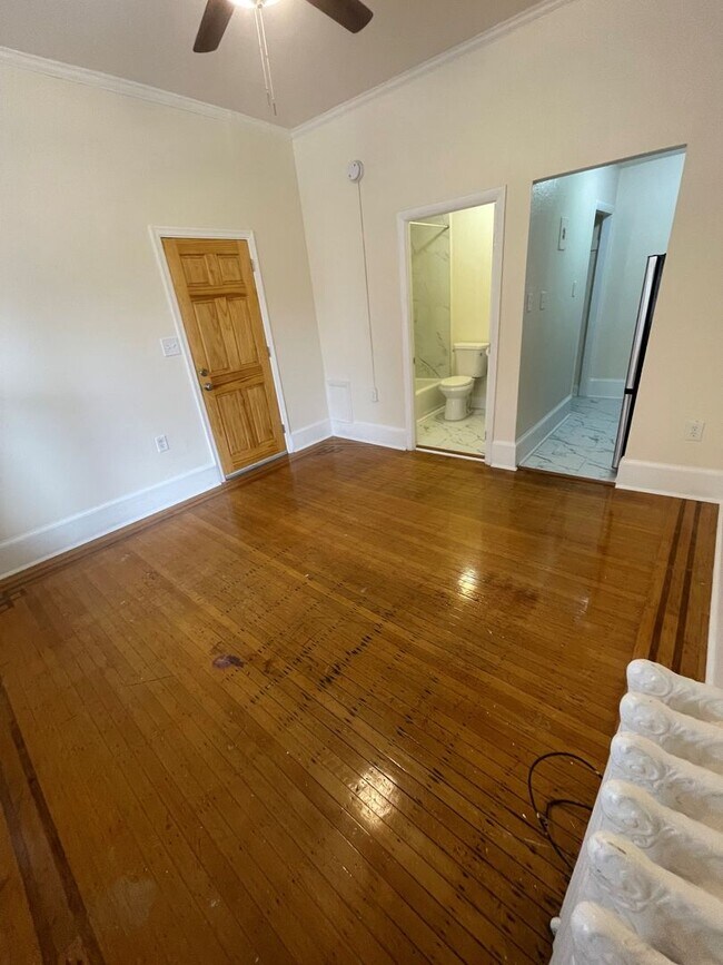 Foto del edificio - 3007 N Calvert St
