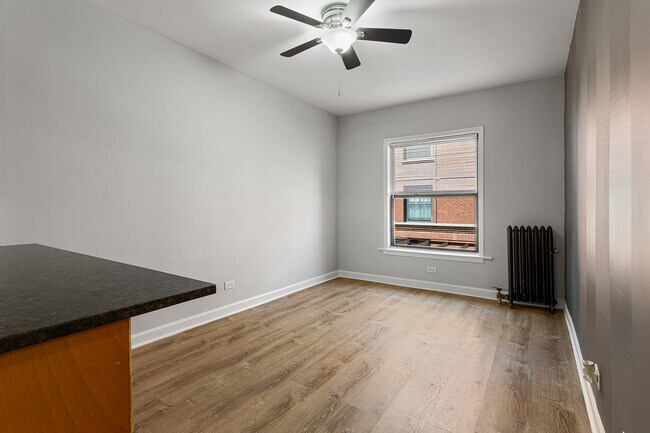 Foto del edificio - 1702 W Juneway Terrace