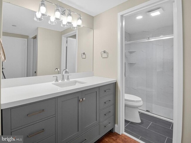 Building Photo - 1530 Key Blvd