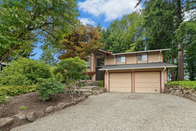 Foto del edificio - 4bd/2.5ba Bellevue Home