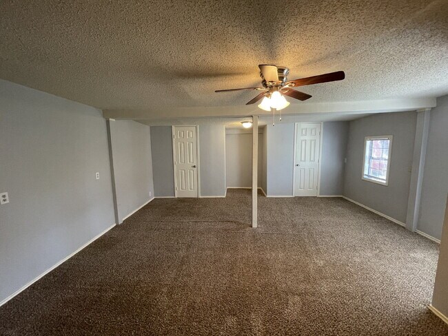 Foto del edificio - Beautiful House Located Close To Elementary / High School & Marsha Sharp Fwy!