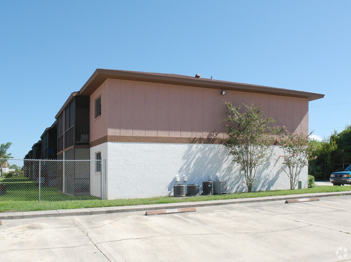 Foto del edificio - 1706 University Ln