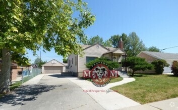 Building Photo - 767 Lisonbee Ave S