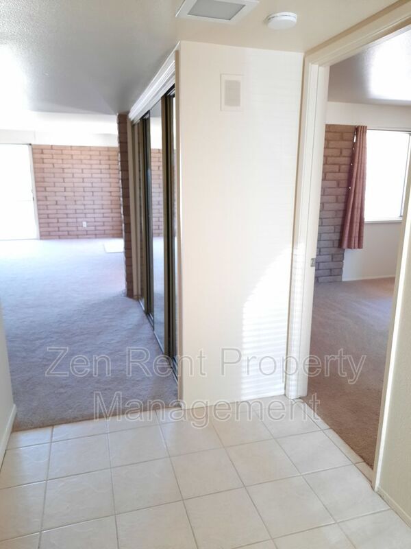 Building Photo - 27250 N 64th St