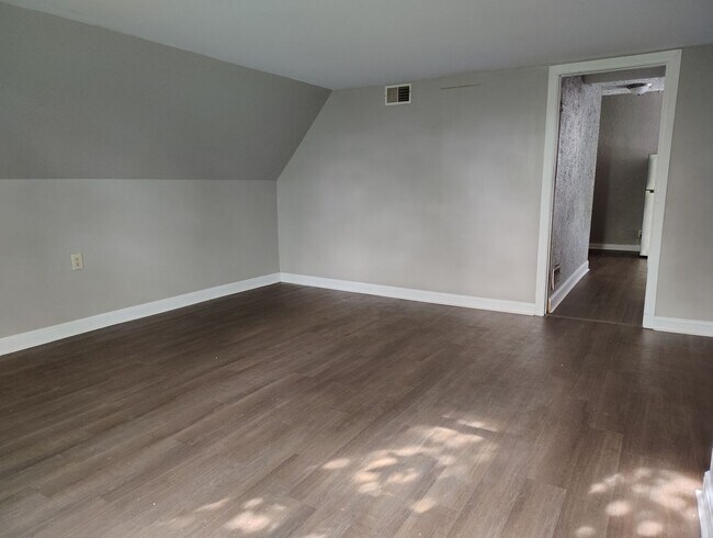 Building Photo - 2876 N 26th St