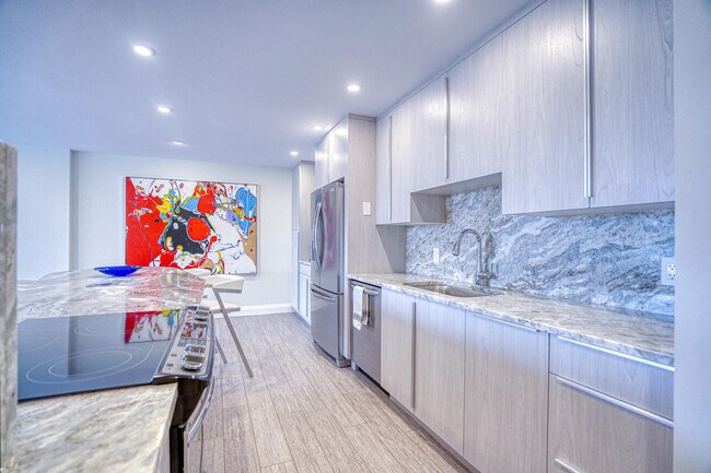 Foto del edificio - 2121 N Ocean Blvd