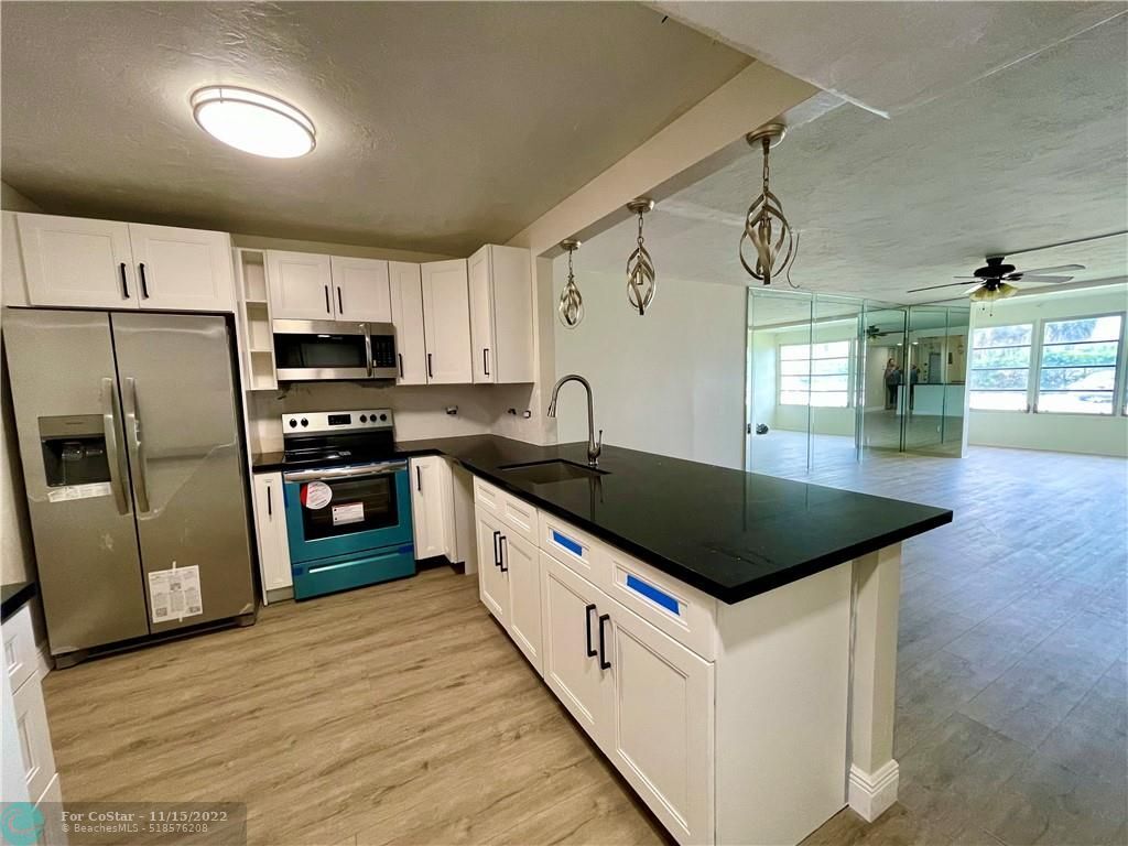 2821 Somerset Dr Unit 115, Lauderdale Lakes, FL 33311 Condo for Rent