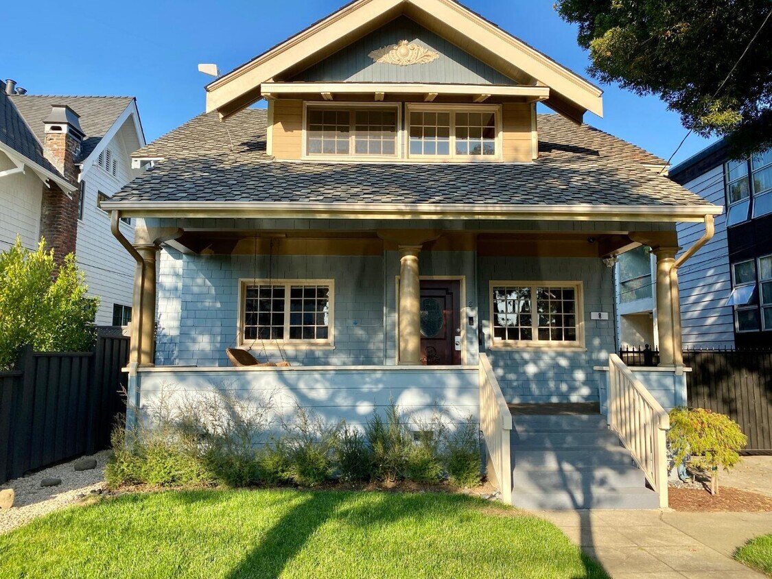 Primary Photo - 8 Lorton Ave