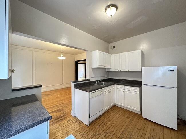 Foto del edificio - 1312 Oak Ave