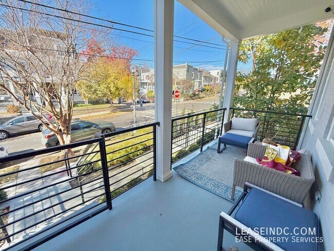 Foto del edificio - 4429 9th St NW