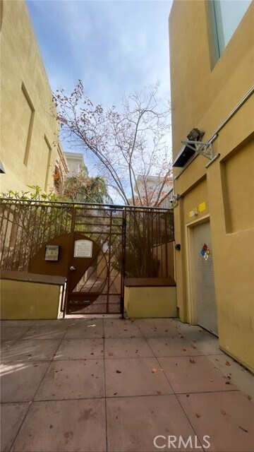 Foto del edificio - 1281 Cabrillo Ave