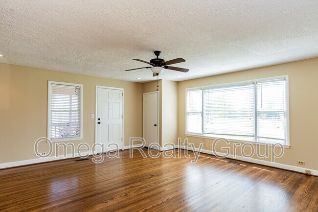 Foto del edificio - 5623 Warrior River Rd