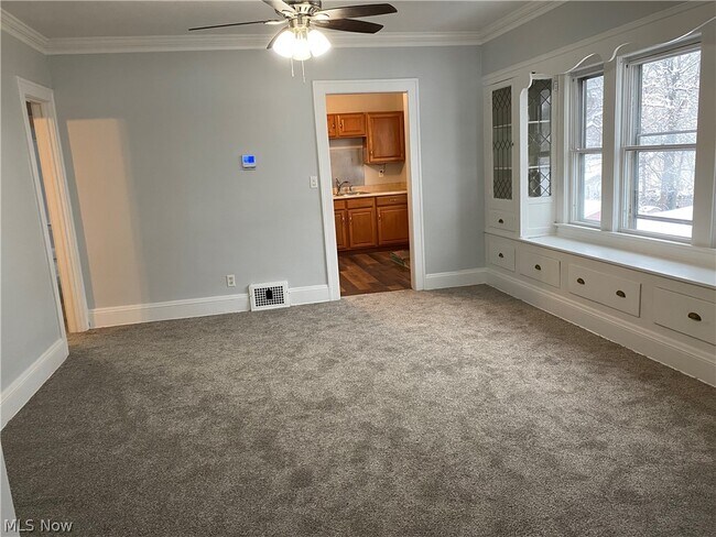 Foto del edificio - 4146 Lincoln Ave