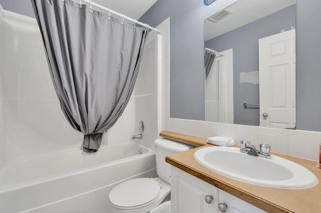 Photo du bâtiment - 10150-10150 121 Ave