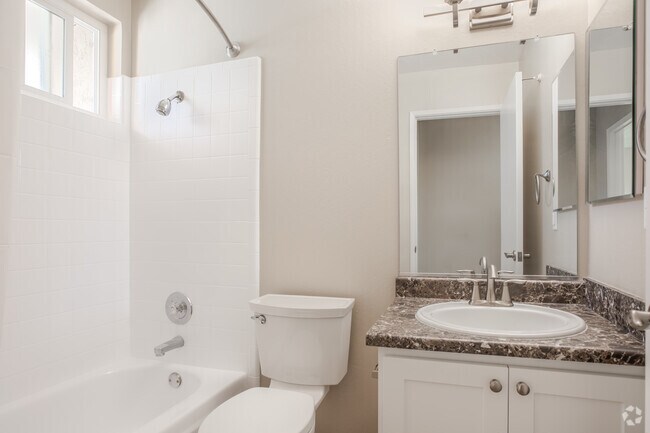 2HAB, 1.5BA - Irvington - Roberts Lane