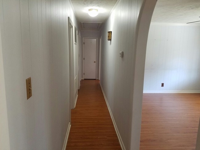 Foto del edificio - 7826 White Oak Rd