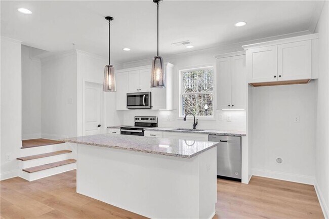Foto del edificio - 203 Riverstone Commons Cir