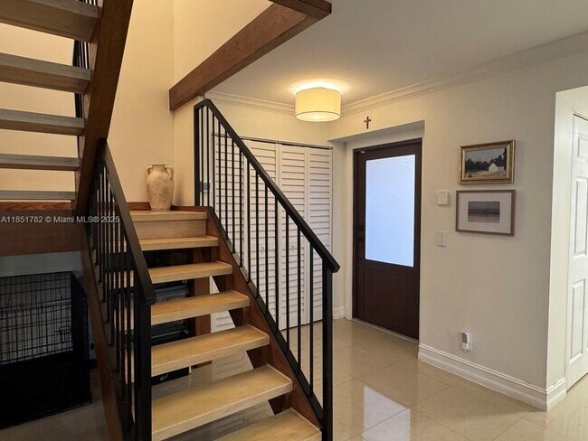 Foto del edificio - 46 Chestnut Cir
