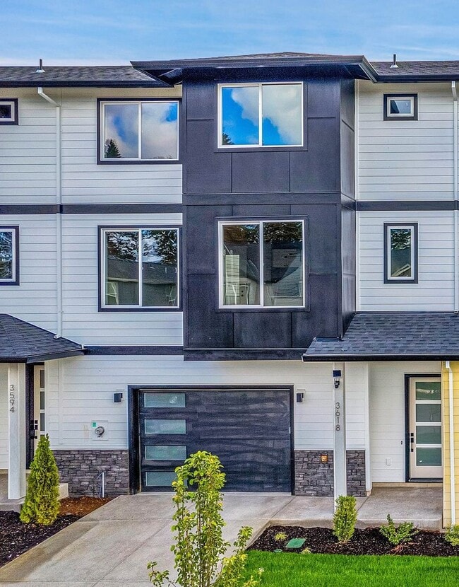 Building Photo - 3618 SW Sandlewood Ln