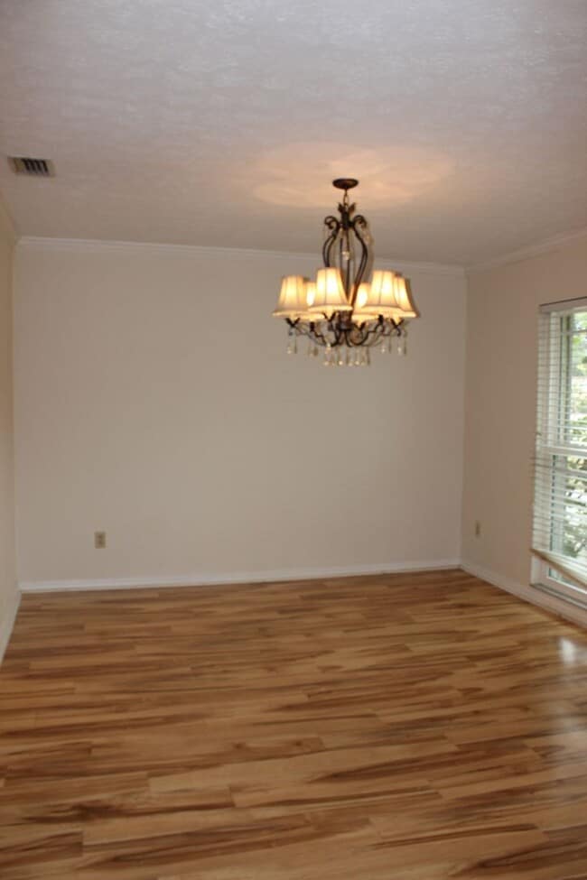Building Photo - 818 Druid Hills Rd
