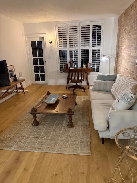 Foto del edificio - 1300 Lincoln Rd