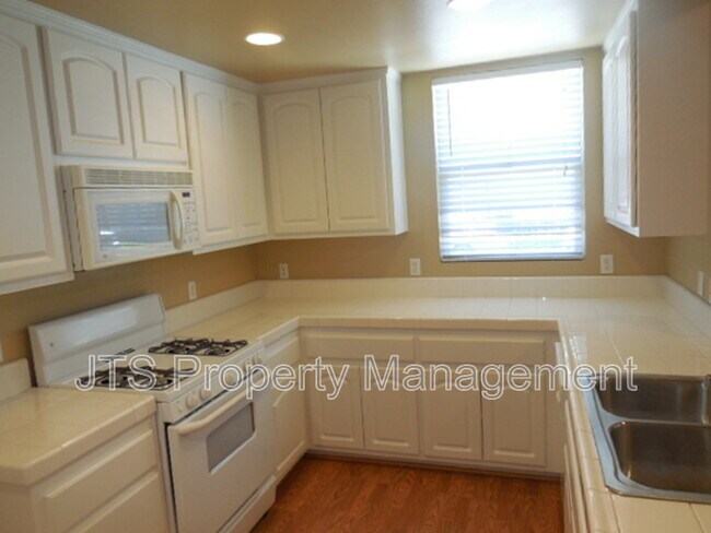 Foto del edificio - 4800 Westlake Parkway