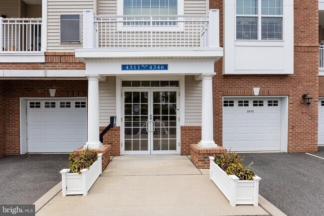 Foto del edificio - 4323 Champions Run