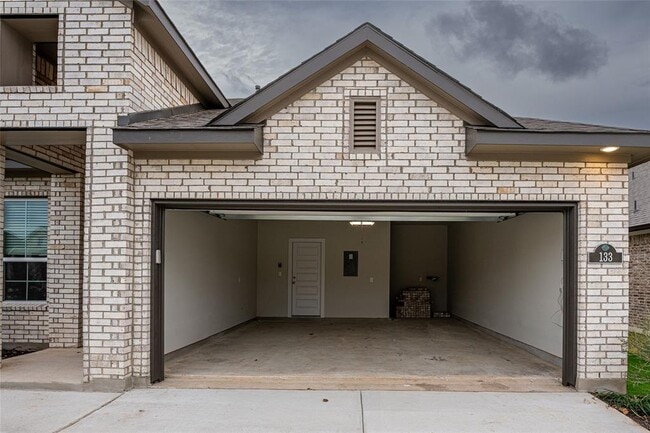 Foto del edificio - 133 High Plains Dr